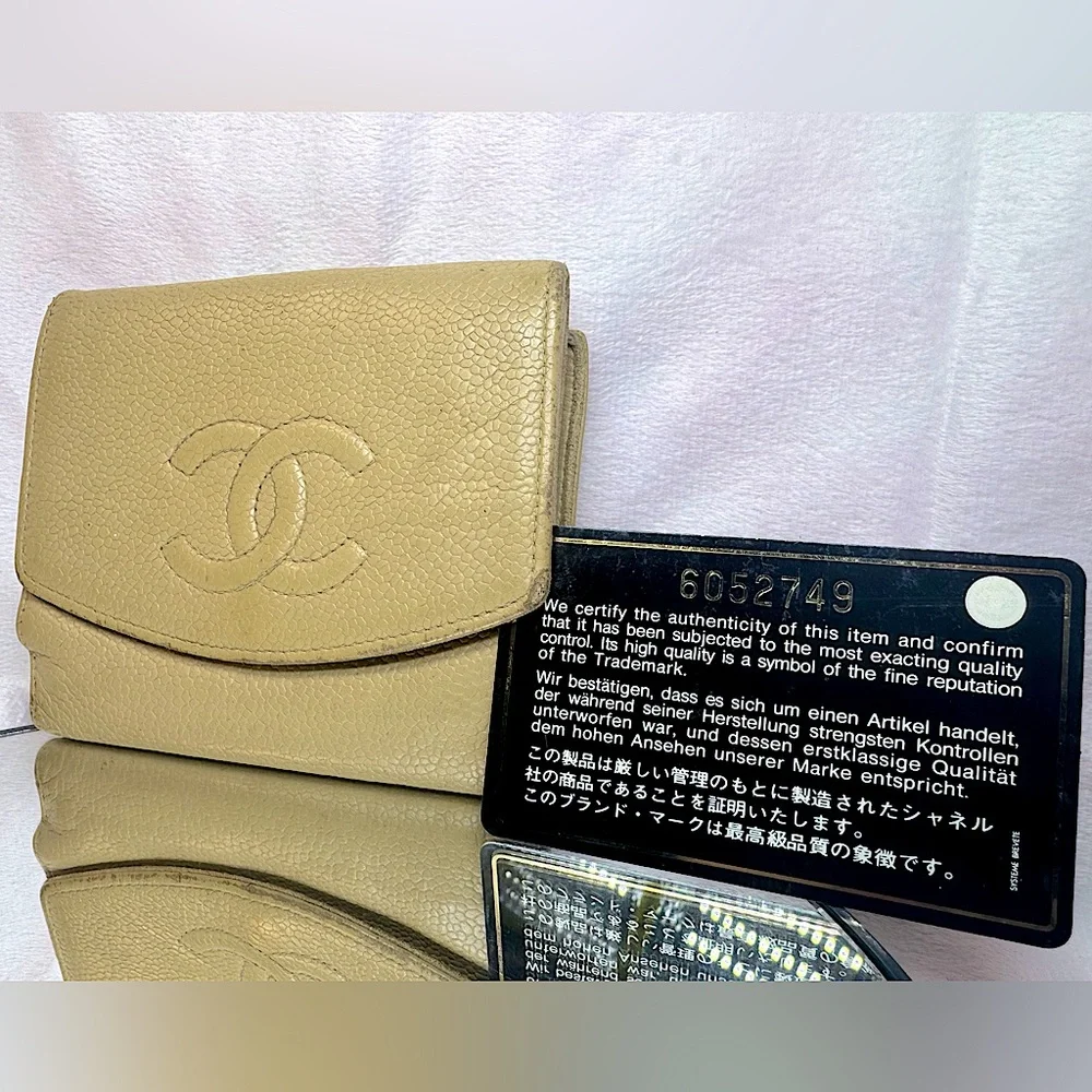 Chanel Bifold Wallet 6-Series Beige Caviar Vintage Authentic W Card Rare 2000s - Picture 2 of 15